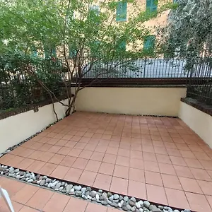 Casa Mare , Genova Italia